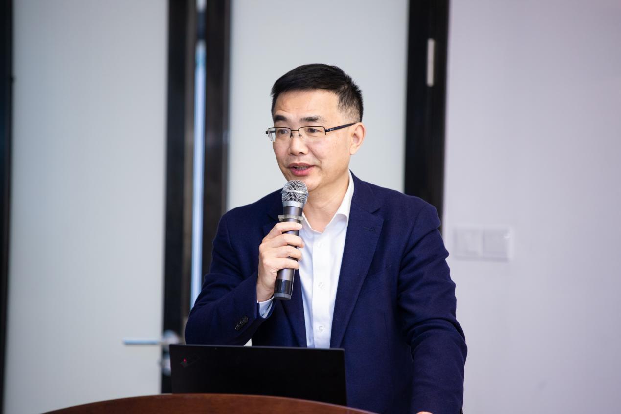 以信托为桥梁，调节理财收益的多元化策略 通过信托调节理财收益